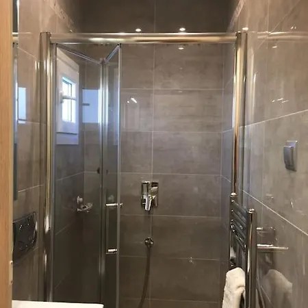 Апартаменти Tiny Deluxe In Kalamaria Салоніки